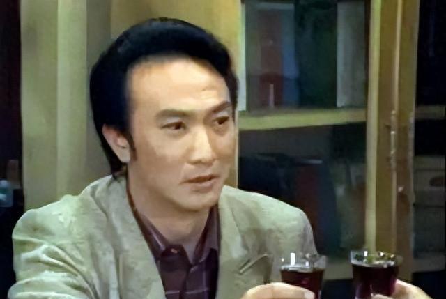 鄭乾龍，演技、影響力與公眾形象的探究